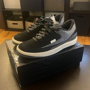 New never worn Air Jordan retro 2 “Responsibility” size 10.5